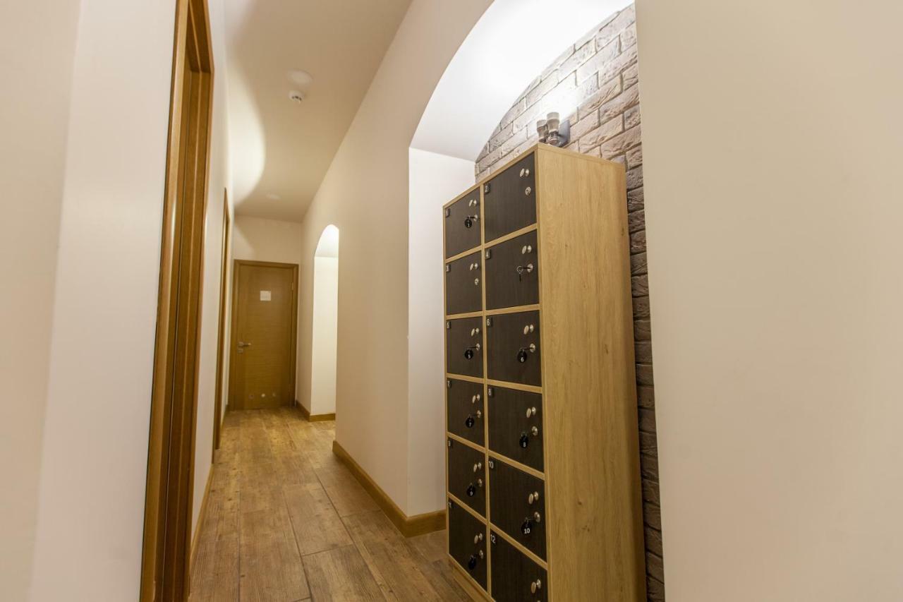 Nap & Rest Hostel Kiev Exterior foto
